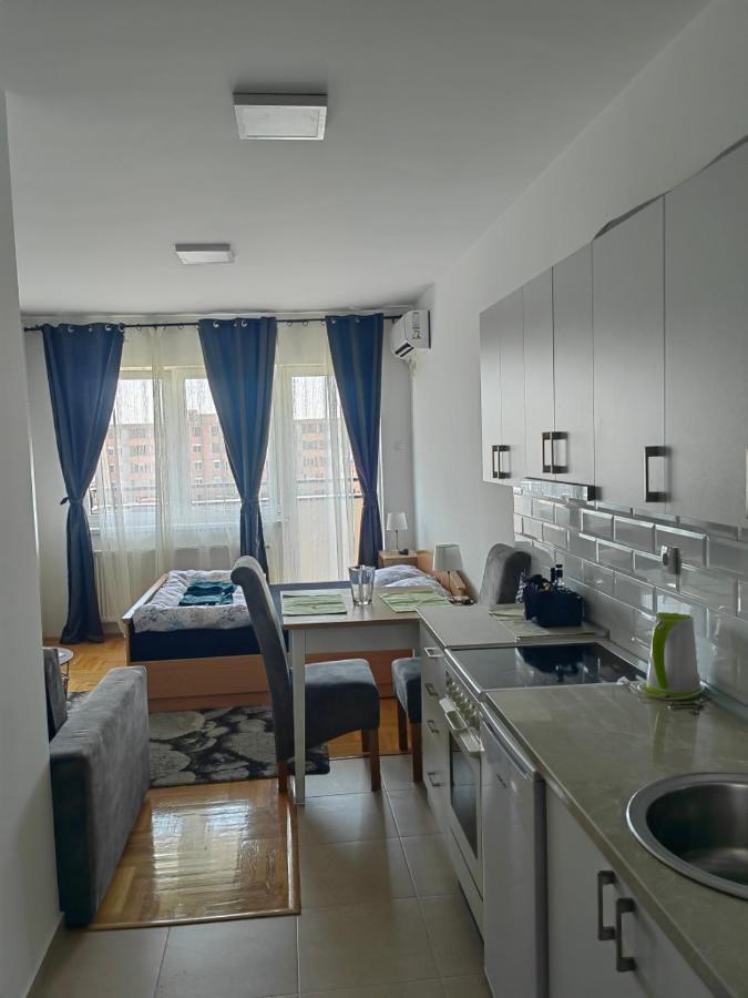Road Warriors Apartment Subotica Extérieur photo