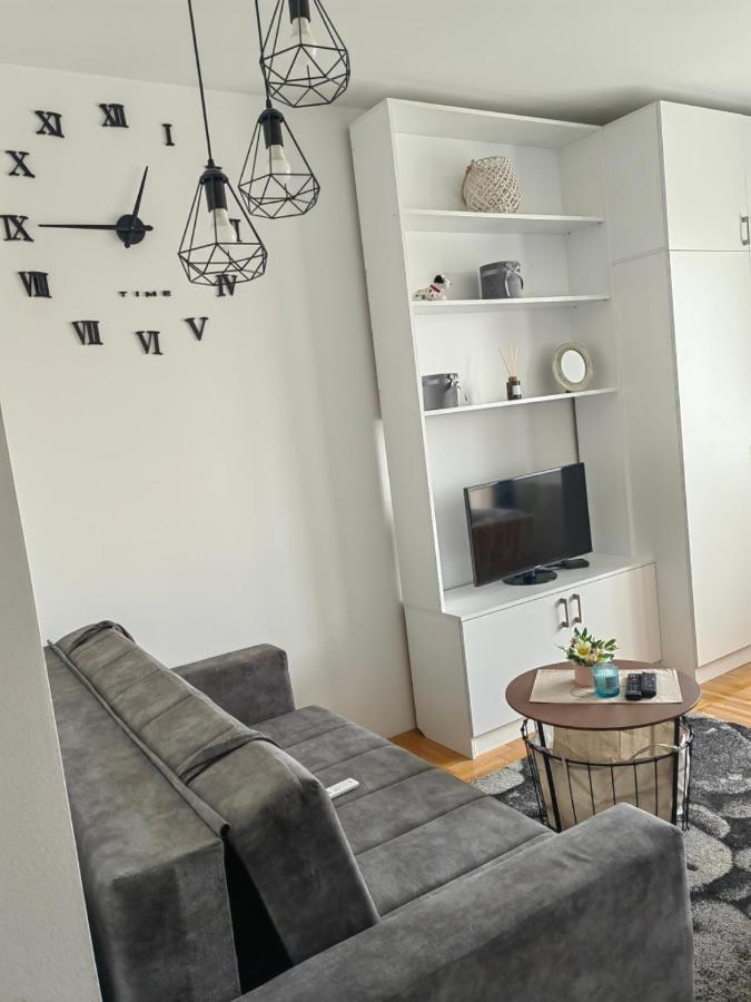 Road Warriors Apartment Subotica Extérieur photo