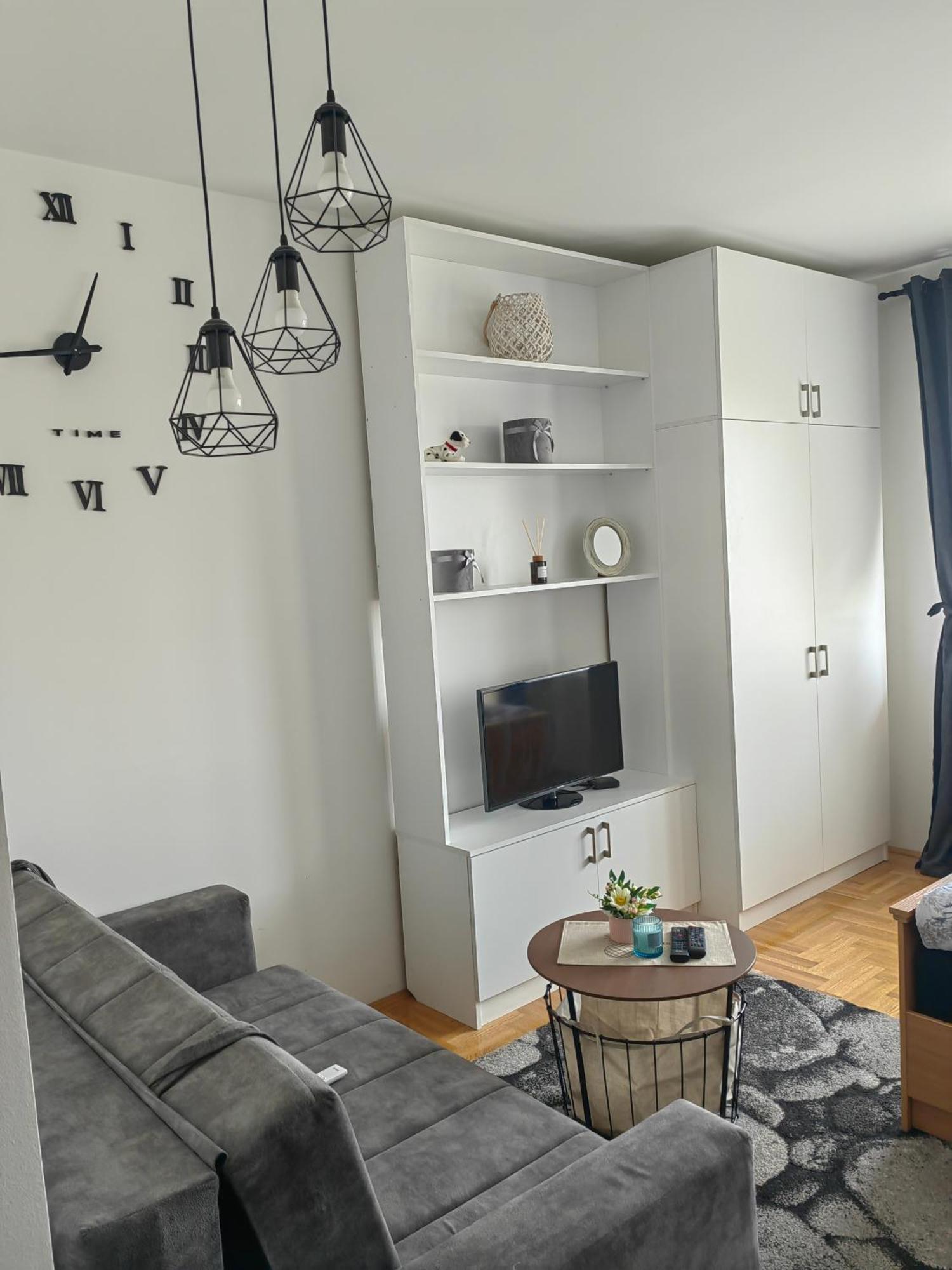 Road Warriors Apartment Subotica Extérieur photo